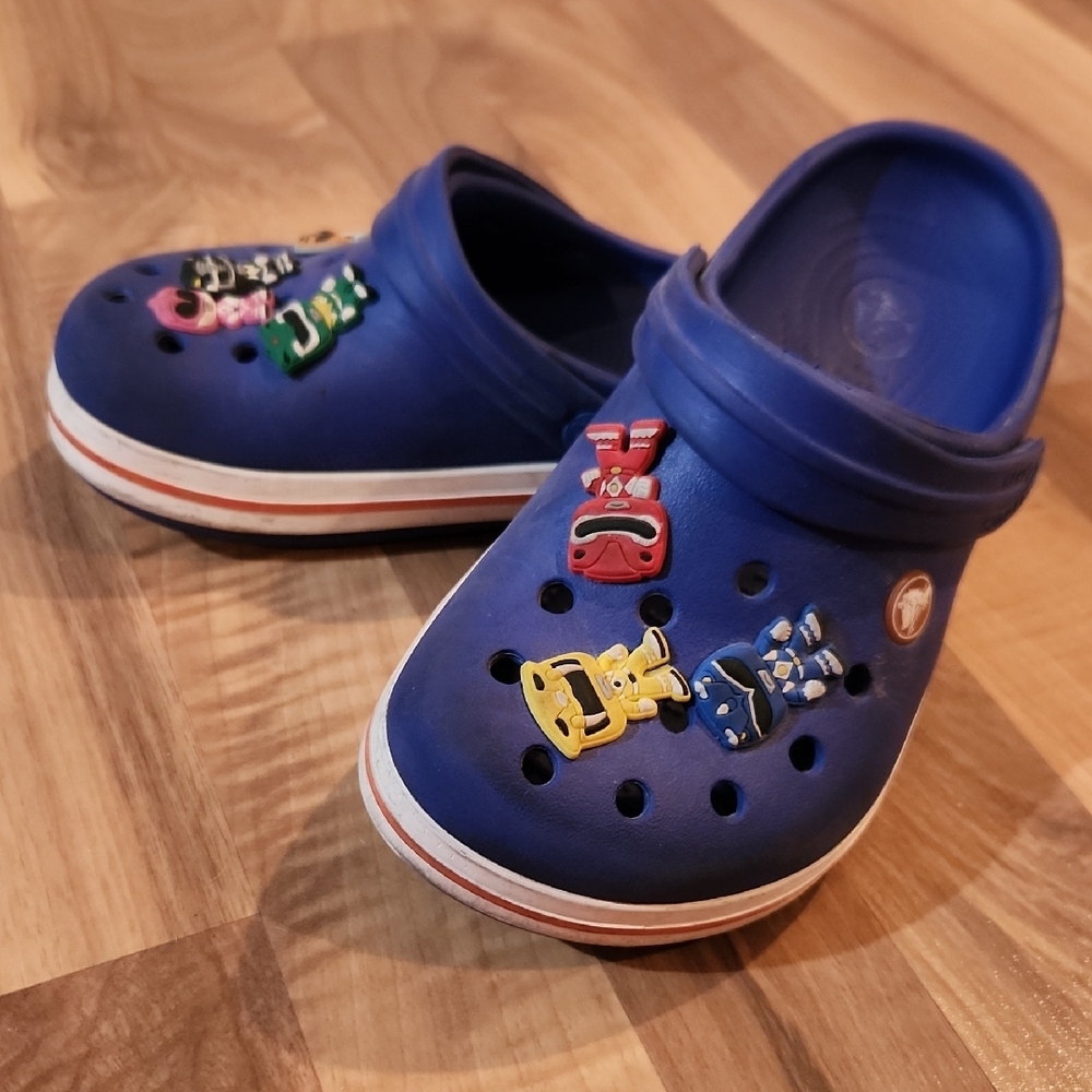 Crocs Blue Slide With Power Ranger Charms - Size Junior 2 (J2)